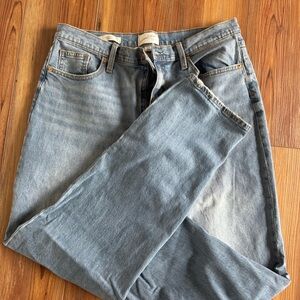 Universal threads jeans- barely worn . Size 14